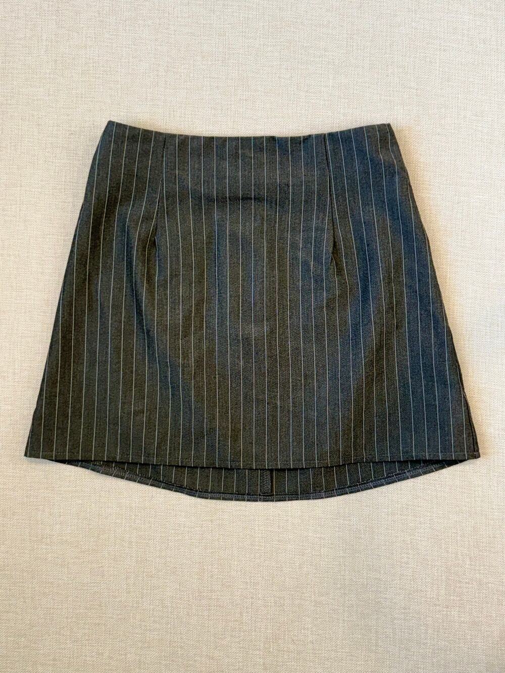 Princess Polly Mini Skirt Size 2